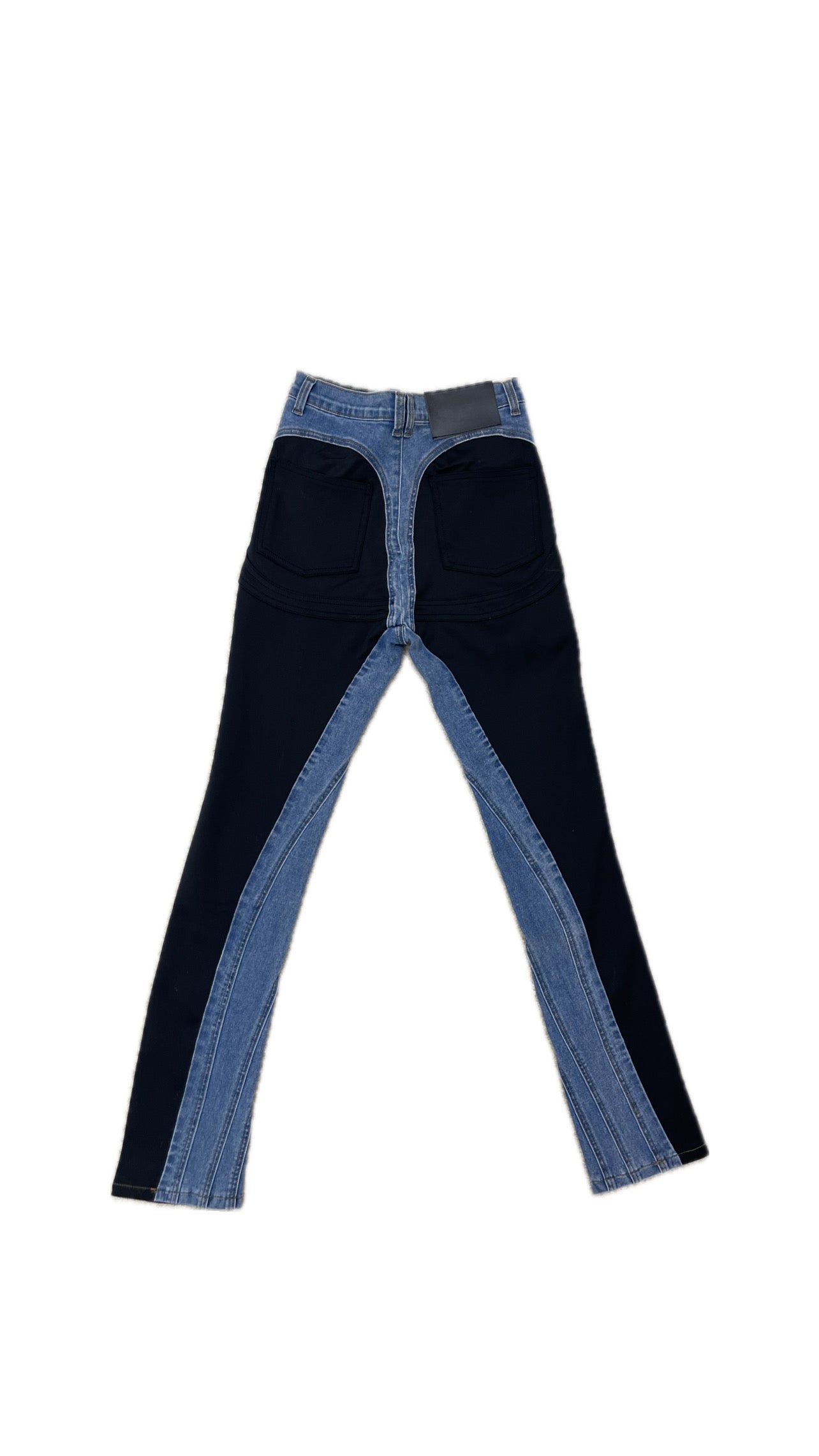 Zilas džinsa bikses ar melniem ielaidumiem