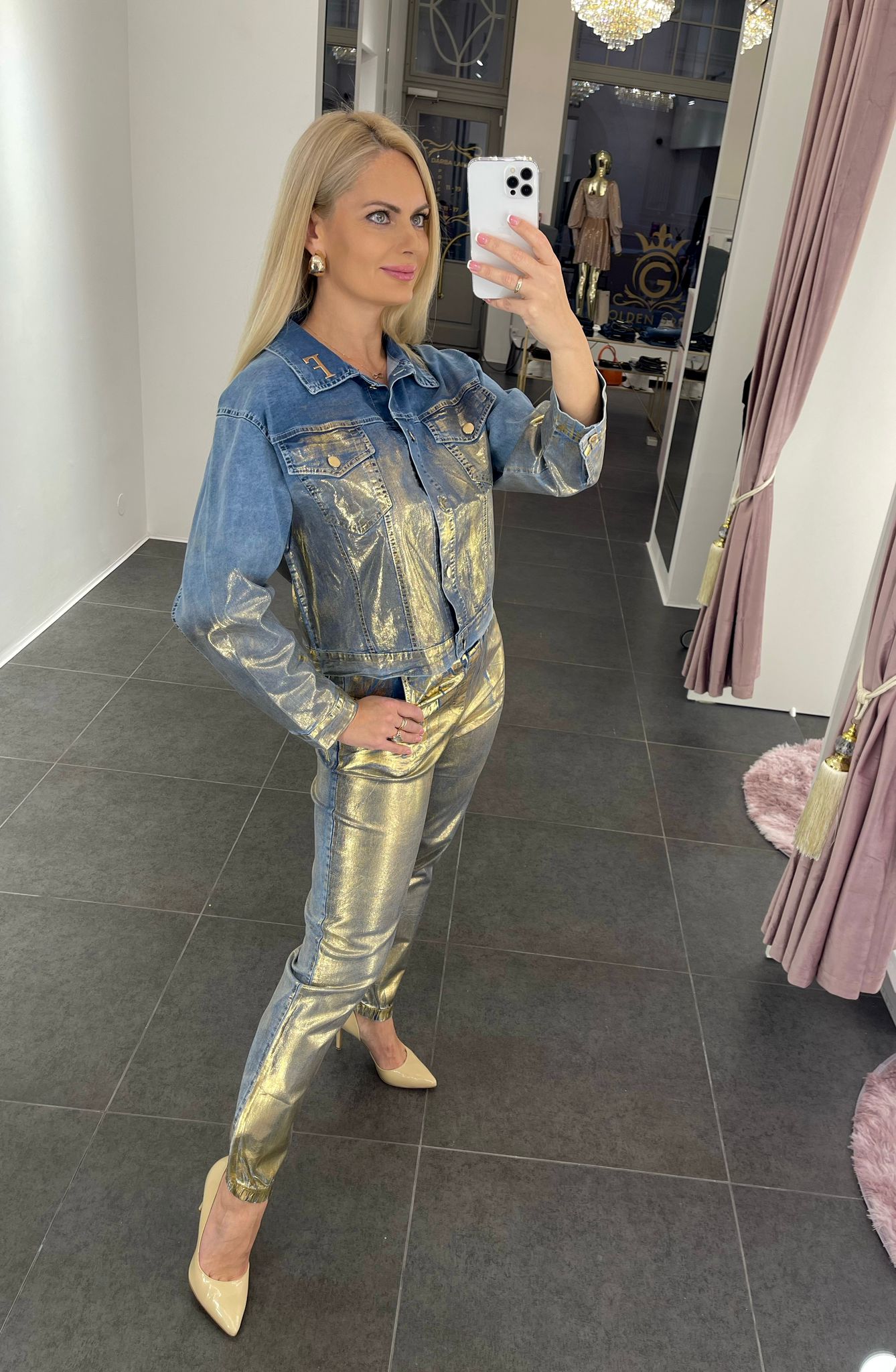 Blue denim suit with gold plating