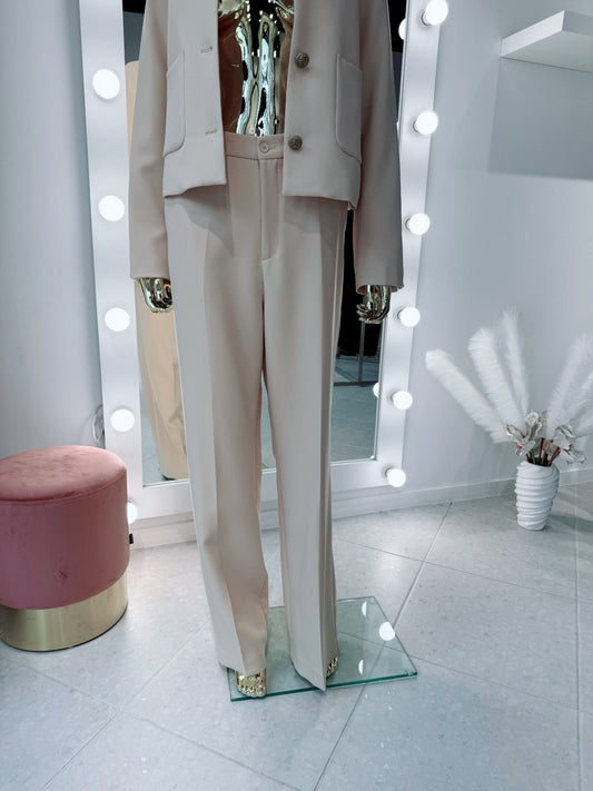 Krēmkrāsas klasiskas bikses