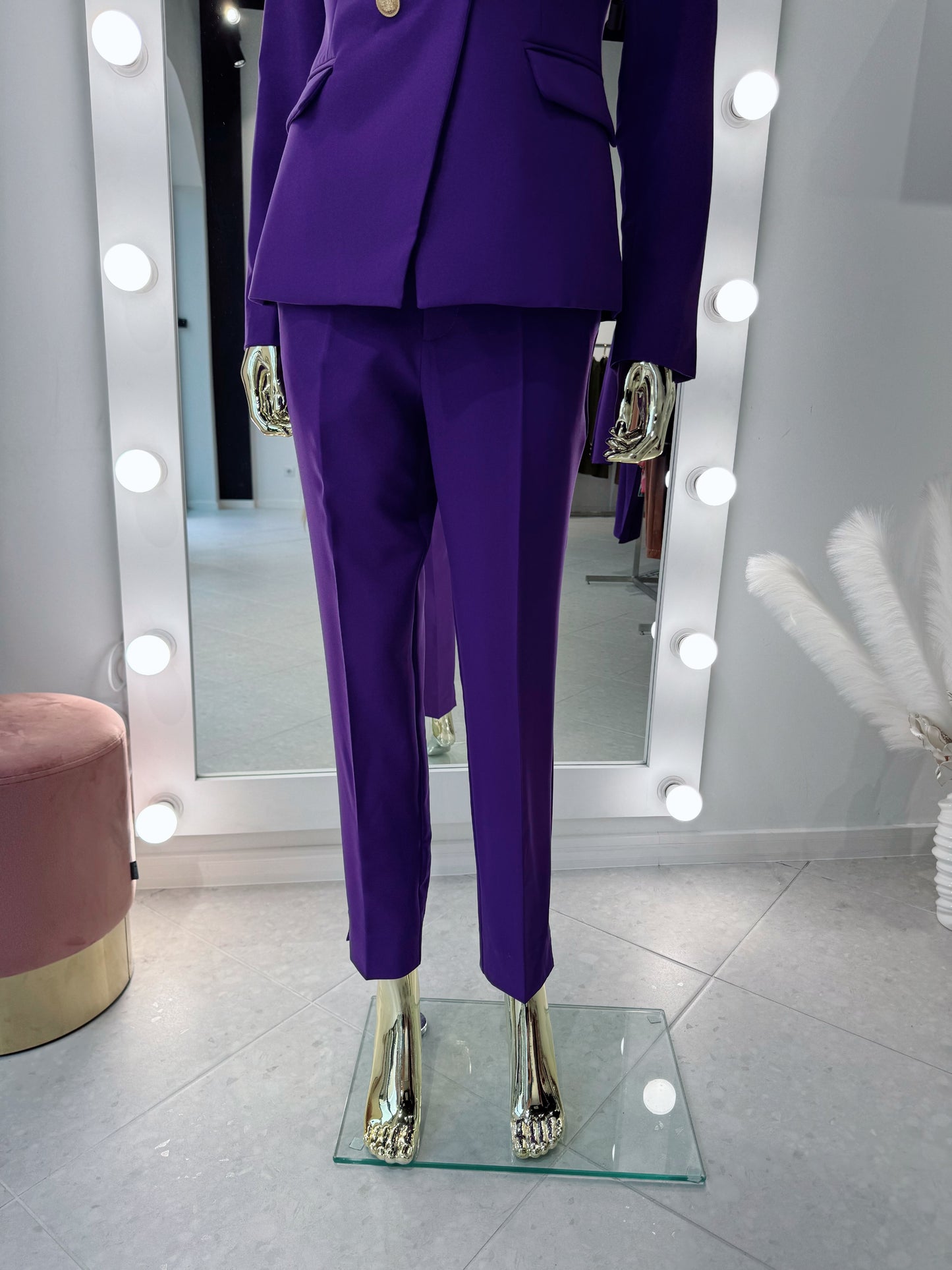 Violetas klasiskas bikses