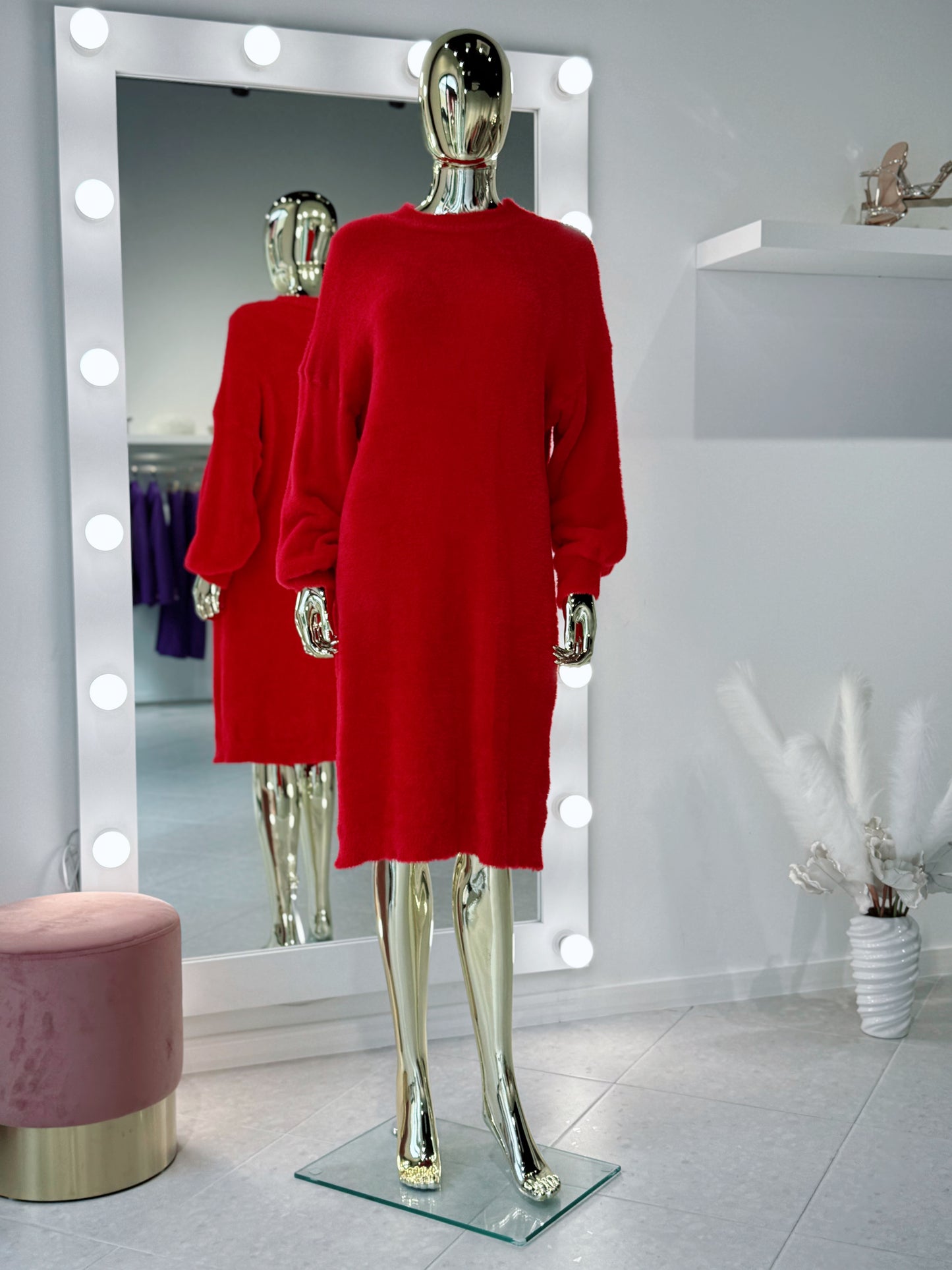 Sarkana alpakas kleita